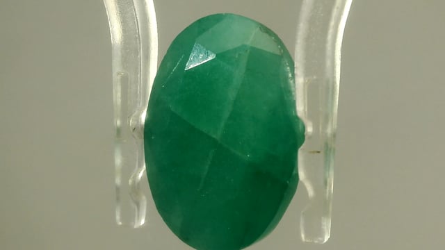 Brazil Emerald 5.71 Carats — video