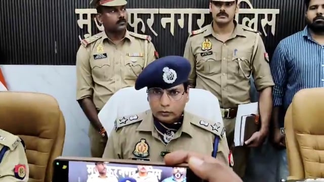 मुजफ्फरनगर में हत्या के मामले में बड़ा एक्शन! नामजद आरोपी बंटी उर्फ राहुल गिरफ्तार | SSP संजय कुमार वर्मा की बाइट