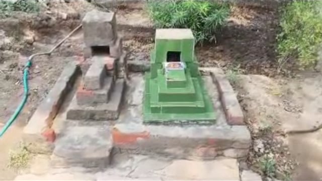 MANT-कब्रिस्तान की दीवार टूटी तो मचा हंगामा, किस पर लगा जमीन दबाने का,आरोप,,