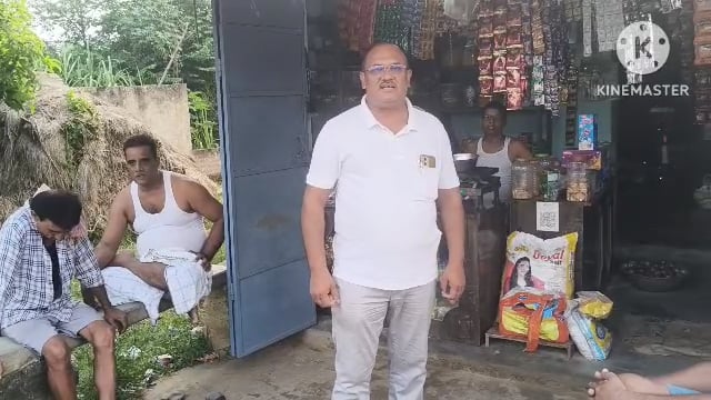 यूपीआई पर लगने वाले शुल्क को लेकर देखिए किस तरह दुकानदार और ग्रामीणों ने जताया विरोध।