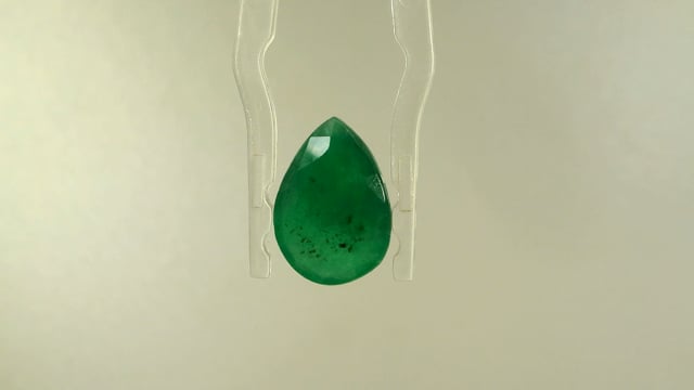Brazilian Panna 3.00 Carat — video