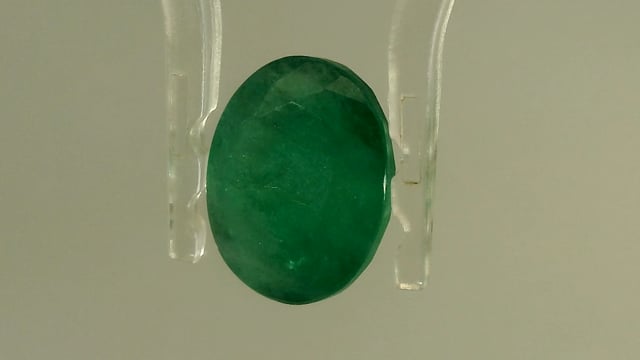 Zambian Emerald 3.95 Carat — video