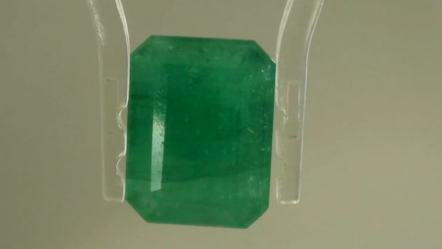 Brazilian Emerald 6.46 Carat — video