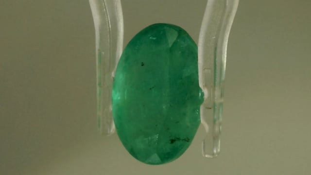 Brazilian Budh Ratna 6.7 Carat — video
