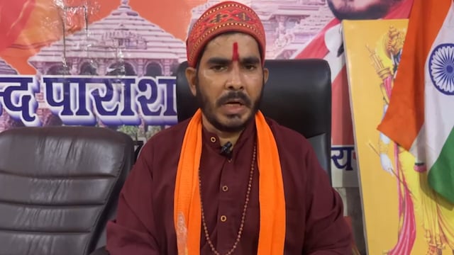 राष्ट्रीय हिंदू परिषद भारत हरी नगर राजपुर चुंगी में जो अवेद दुकानों का निर्माण हुआ उसके खिलाफ कार्रवाई की मांग गोविंद पा