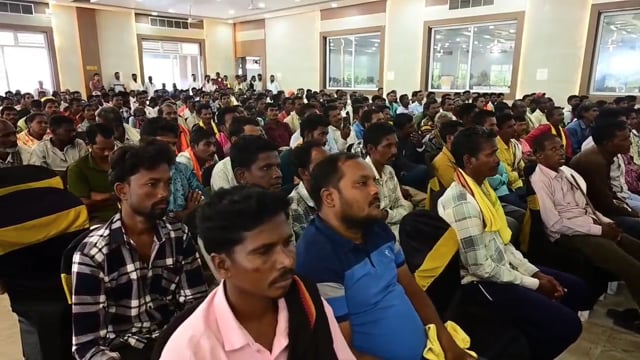 आत्मसमर्पित माओवादियों के पुनर्वास के लिए गढ़चिरौली पुलिस का भव्य जनजागरण मेळावा