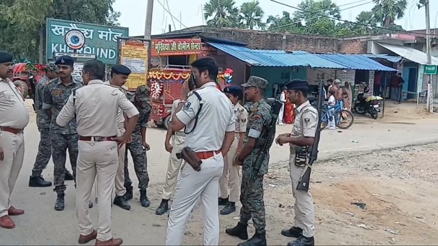 सिरदला में धारा 163 लागू चौक चौराहों पर पुलिस बल की दिन भर रही तैनादी