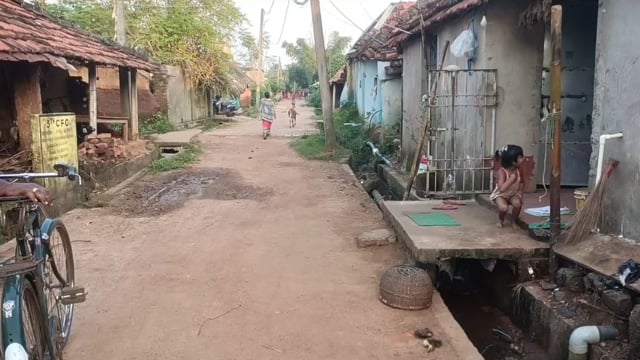  ହଳଦୀପାଳ ସ୍କୁଲ ଠାରୁ ଚିତ୍ରଦା ରାସ୍ତା କାମ ସରିବ କେବେ ।