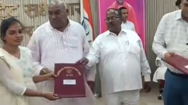 अम्बेडकरनगर: 49 नव चयनित अभ्यर्थियों को मिले नियुक्ति पत्र