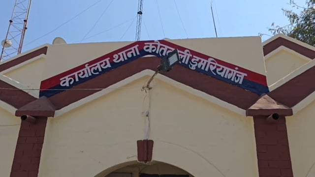 डुमरियागंज में एक ही मंदिर को चोरों ने बनाया निशाना, दो महीने में 4 बार चोरी से दहशत