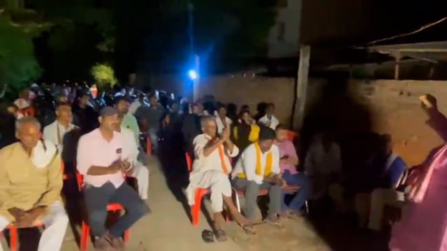 बांसडीह विधान सभा से सपा नेता नीरज सिंह गुड्डु ने कहा,महंगाई की मार से आम जनता परेशान