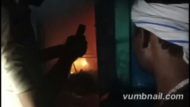 सिउड़ी मोड़ पर मोटरसाइकिल रिपेयरिंग दुकान में लगी आग। फायर ब्रिगेड ने पाया काबु 