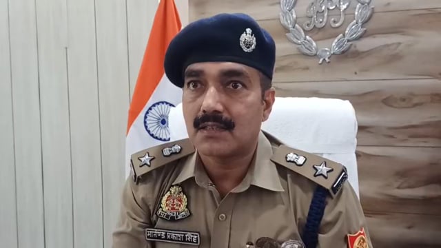 भारी मात्रा में पटाखा बाजार सुनिए क्या कुछ कहते हैं एसपी बलरामपुर 