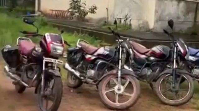 कोरची में हाईप्रोफाइल जुआ अड्डे पर पुलिस की छापेमारी  34 लोग हिरासत में

1 करोड़ 50 लाख 97 हजार रुपये का माल जब्त 23 चारपहिया और 5 दोपहिया वाहन शामिल