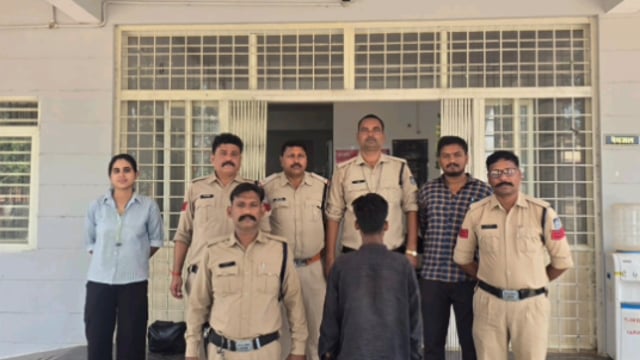 कटनी के रीठी पुलिस की बड़ी कार्रवाई, आबकारी एक्ट में फरार शातिर आरोपी बल्लू पाल गिरफ्तार