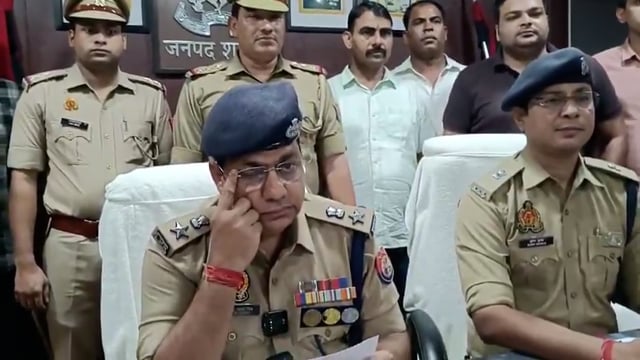 शामली मै वाहन चोर गैंग का भांडाफोड 3आरोपी शातिर चोर गिरफ्तार 14चोरी की बाइक और 2अवैध चाकू बरामद 