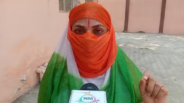 वृंदावन से वायरल हुए बाबा के वीडियो के बाद अब एक महिला के गंभीर आरोपों ने इस मामले को नया मोड़ दे दिया है। 1