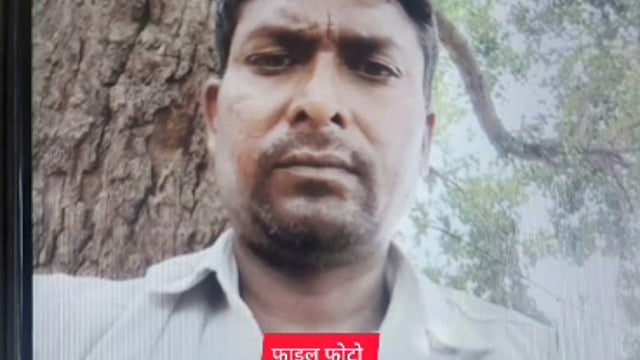 MANT-पिकअप गाड़ी खेत में पलटी, चालक की मौत, साथी घायल,, 