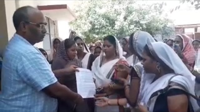 MANT-मांगों को लेकर सड़क पर उतरीं आशा कार्यकर्ता, अब लखनऊ, कूच की तैयारी,,