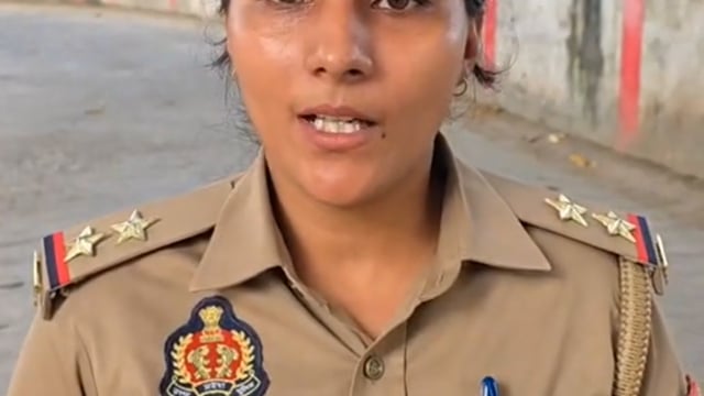 थाना रतनपुरी के ग्राम अम्बरपुर में एक बालिका की पढ़ाई किन्हीं कारणोंवश छूट गई थी। रतनपुरी पुलिस ने ल़डकी को admission दिलाया