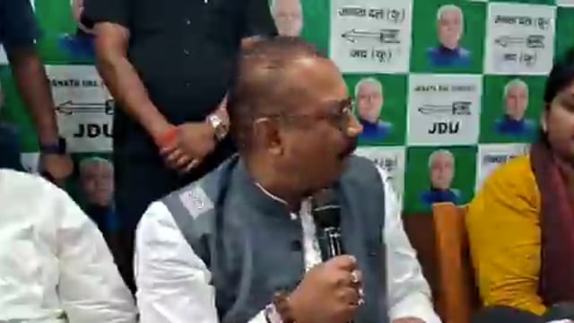मंत्री अशोक चौधरी ने जमुई और समस्तीपुर लड़की छेड़छाड़ मामले पर कहा

घटना कहां नहीं होती है, घटना तो अमेरिका में