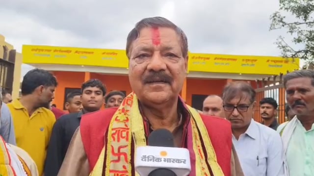 फरह फतिहा गांव में लाइब्रेरी का हुआ अवलोकन
