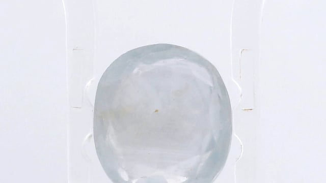 Srilankan Neelam 4.14 Carats — video