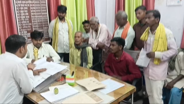 अंचलाधिकारी के जनता दरबार में चार मामलों का ऑन द स्पॉट निष्पादन