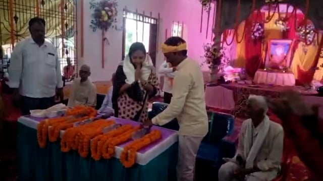 बांसडीह कस्बे में संत शिरोमणि गणिनाथ बाबा के पूजनोत्सव कार्यक्रम में उमड़ी भक्तो की भीड़,हाजरो लोगों ने किया प्रसाद ग्रहण