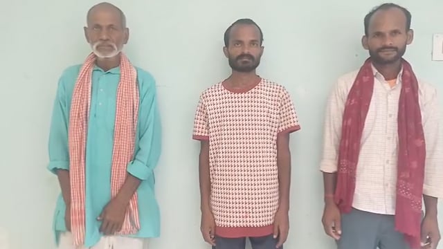 धनकुंड से लापता मानसिक रूप से अस्वस्थ युवक को आनंदपुर पुलिस ने सकुशल परिजनों को सौंपा
