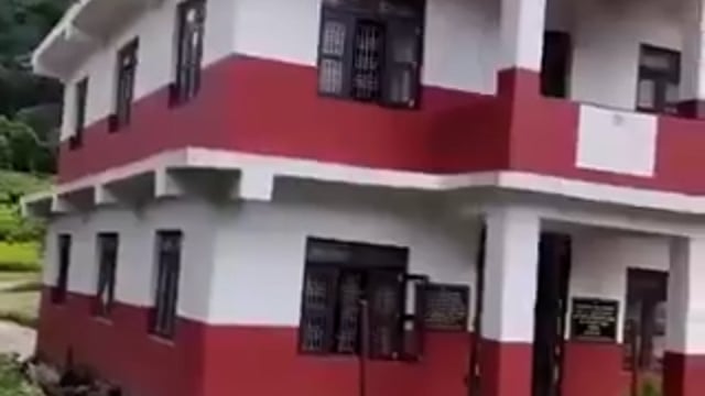 नेपाल में फिर भारी बारिश और लैंडस्लाइड ने तबाही मचा दी है.....

बागलुंग की गलकोट नगरपालिका की इमारत