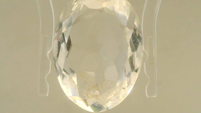 Indian Sphatik 12.43 Carats — video