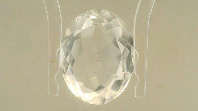 Indian Sphatik 6.98 Carats — video