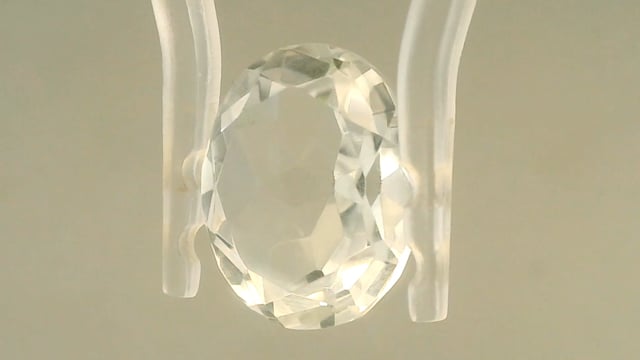 Indian Sphatik 6.57 Carats — video
