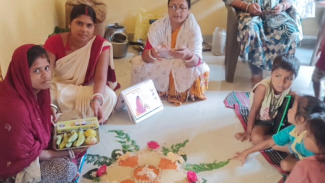 बांका जिलेभर में मनाया गया गोद भराई रसम इसी बीच रजौन प्रखंड अंतर्गत आंगनबाड़ी केंद्र पर मनाया गया गोद भराई रसम 