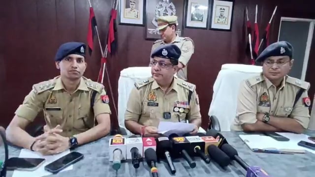 कैराना पुलिस का बडा खुलासा टयूबवेलो से केबल चोरी करने वाले 3आरोपी शातिर चोर गिरफ्तार 7-8 घटनाओं का बडा खुलासा 