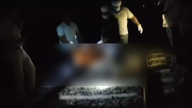 गोल्डी बारच्या पाठीमागे रेल्वे रुळावर कटलेल्या अवस्थेत एका व्यक्तीचा मृतदेह आढळला