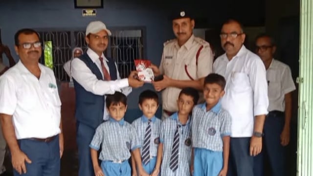 पूजा पंडालों पर अग्निशमन विभाग की नजर, फायर प्रूफ कपड़ा और दो निकास द्वार अनिवार्य