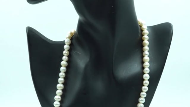 Fresh Water Pearl 8mm Strand — video