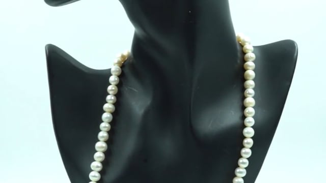 Fresh Water Pearl 8mm Strand — video