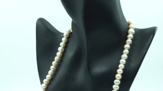 Fresh Water Pearl 8mm Strand — video