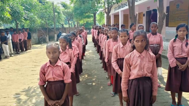 गांधी जयंती के अवसर पर उच्च प्राथमिक विद्यालय मिश्रवलिया में स्कूली बच्चों द्वारा विविध कार्यक्रमों का किया गया आयोजन