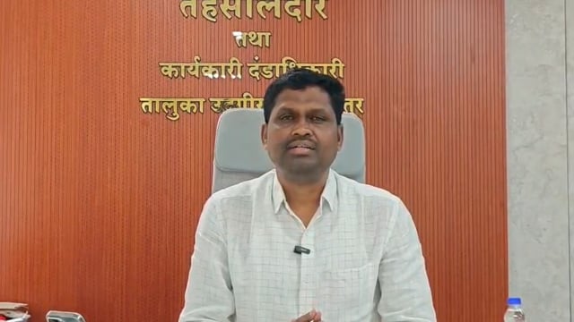 शेतकऱ्यांनी तलावातील पाण्याचा उपसा करू नये,अन्यथा गुन्हे दाखल करू,तहसीलदार राम बोरगावकर