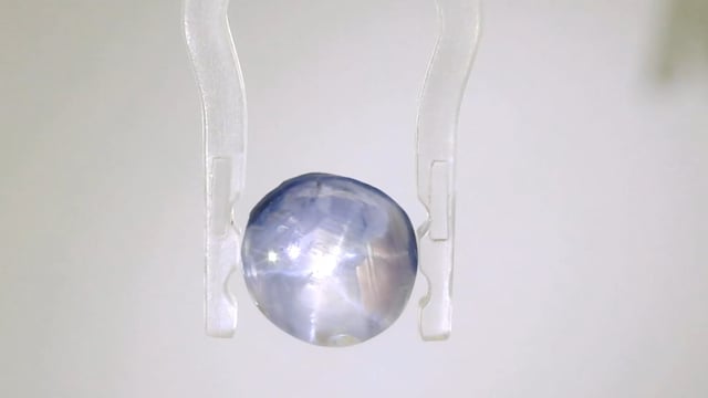Srilankan Star Sapphire 4.68 Carat — video