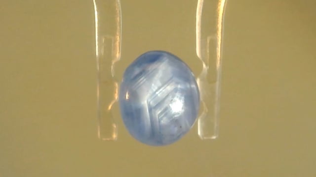 Srilankan Star Sapphire 4.06 Carat — video