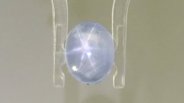 Srilankan Star Sapphire 4.14 Carat — video