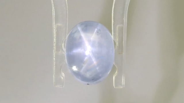 Srilankan Star Sapphire 4.14 Carat — video