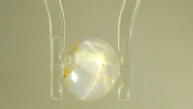 Srilankan Star Sapphire 2.98 Carat — video