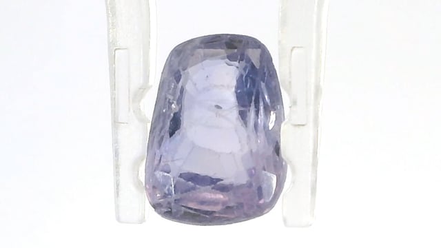 Srilankan Colour-Change Sapphire 3.68 Carat — video