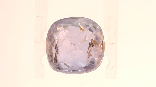 Srilankan Colour-Change Sapphire 3.61 Carat — video